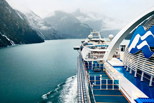 Crucero Sapphire Princess navegando por la Patagonia, Argentina y Chile