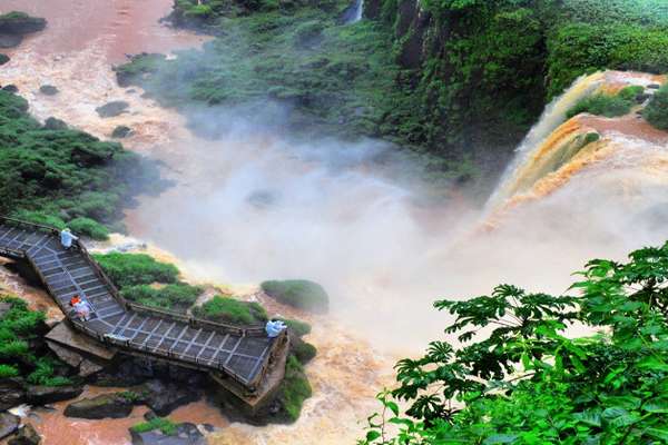 Vista panorámica de las Cataratas del Iguazú, Argentina